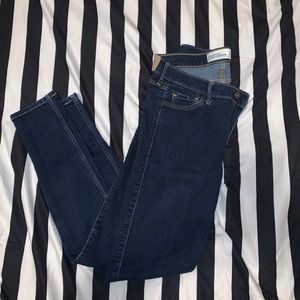 Dark wash Abercrombie skinny jeans